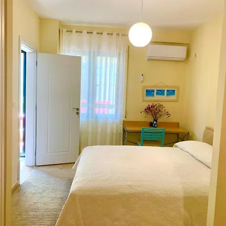 Appartment- Qerret, Durres Apartment Golem (Tirana)
